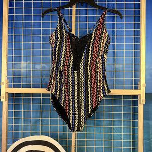 Women’s M 8-10 Swimsuit One Piece Deep V Lace Neckline Multi Colored Bathing